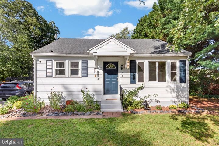 Property Photo: 611 E Lincoln Avenue MD 21804