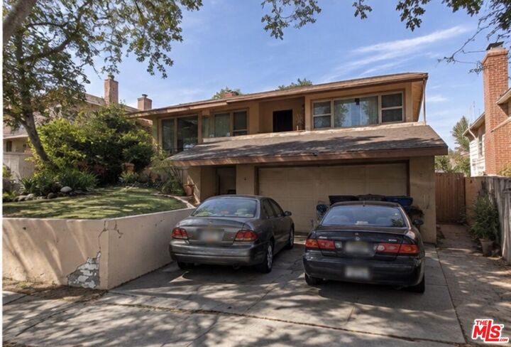 Property Photo:  3435 W 84th Pl  CA 90305 