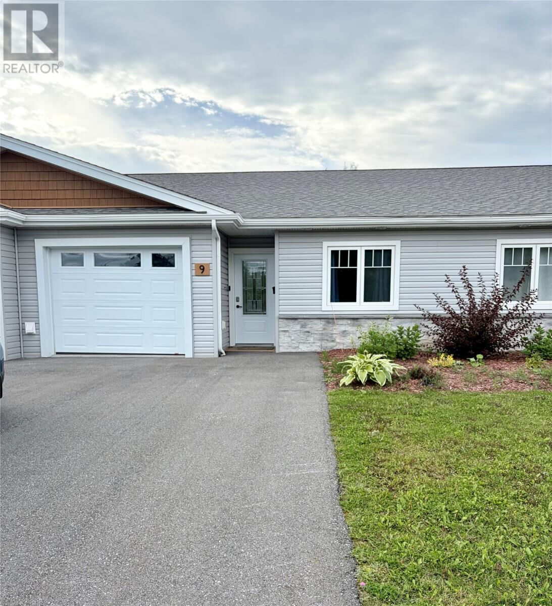 Property Photo: 9 Mattie Mitchell Avenue NL A2H 0G3