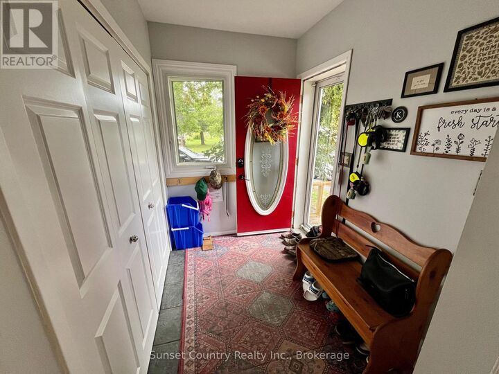 Property Photo:  117 Whyte Avenue  ON P8N 1Z8 