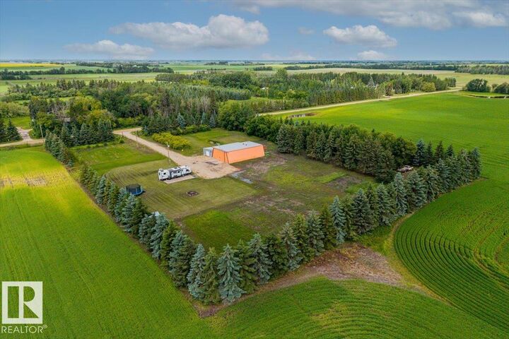 Property Photo:  56025 Rge Road 245  AB T8R 0M1 