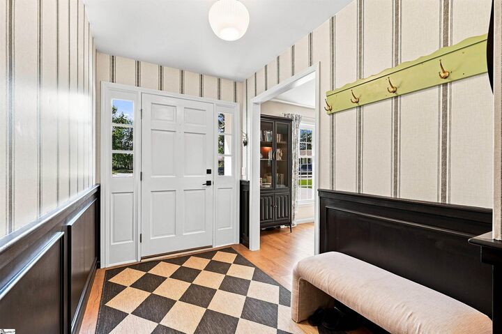 Property Photo:  109 Stonehenge Court  SC 29687 