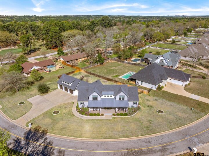 Property Photo:  202 Winged Foot Dr  TX 75771 