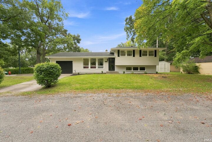 Property Photo:  1805 Yale Drive  IN 46808 