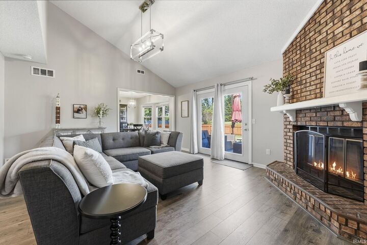Property Photo:  2218 Foxboro Drive  IN 46818-1885 