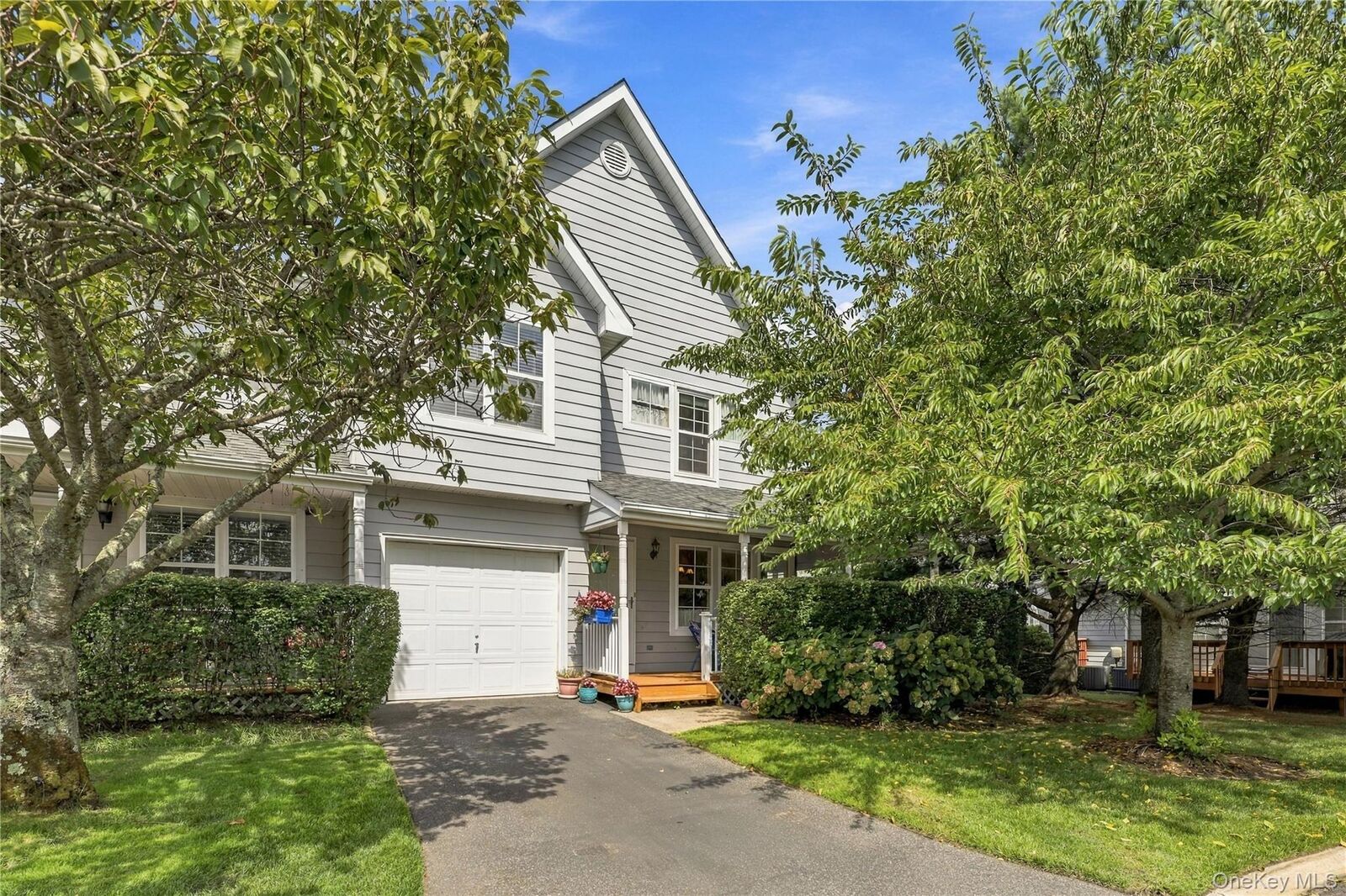 Property Photo:  77 Sunburst Terrace  NY 11722 