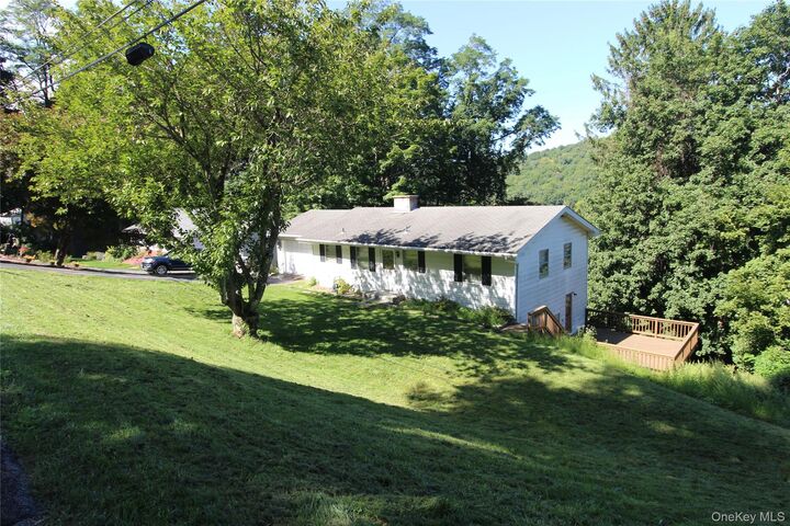 Property Photo: 661 Warren Avenue NY 10594