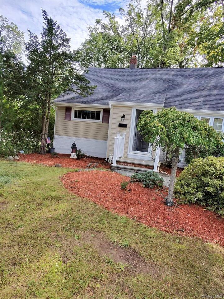 Property Photo:  330 Holt Drive  NY 10965 