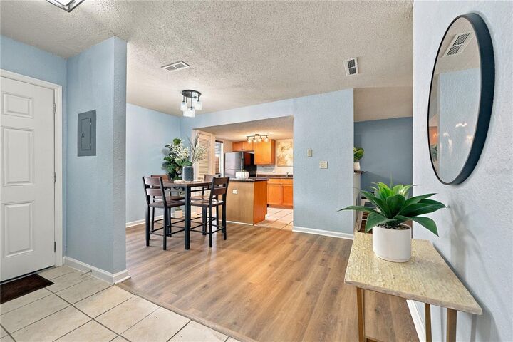 Property Photo:  1810 NW 23rd Boulevard 225  FL 32605 