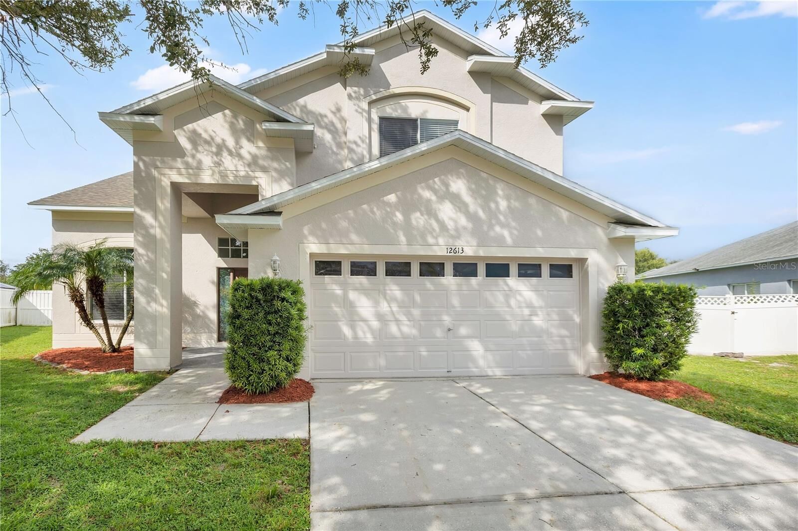 Property Photo:  12613 Longcrest Drive  FL 33579 