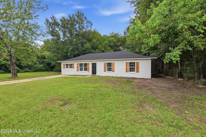 Property Photo:  3307 Johnson Drive  MS 39501 