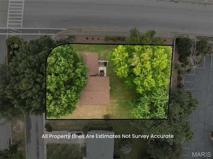 Property Photo:  1 Buckingham Drive  MO 63090 