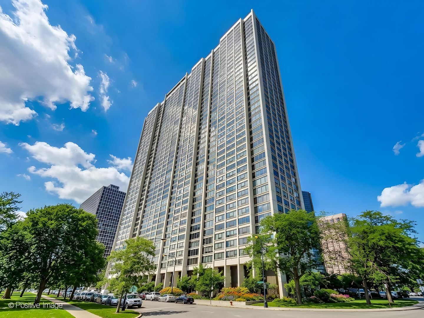 Property Photo: 2800 N Lake Shore Drive 1003 IL 60657