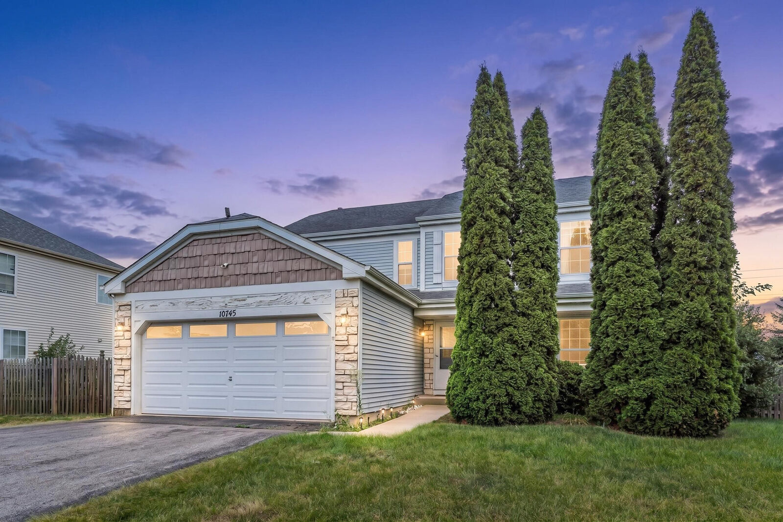Property Photo:  10745 Great Plaines Drive  IL 60142 
