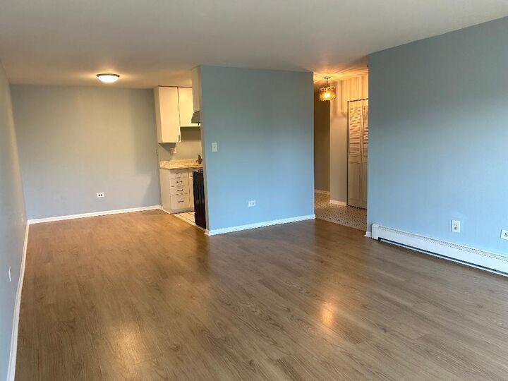 Property Photo: 8970 N Parkside Avenue 416 IL 60016