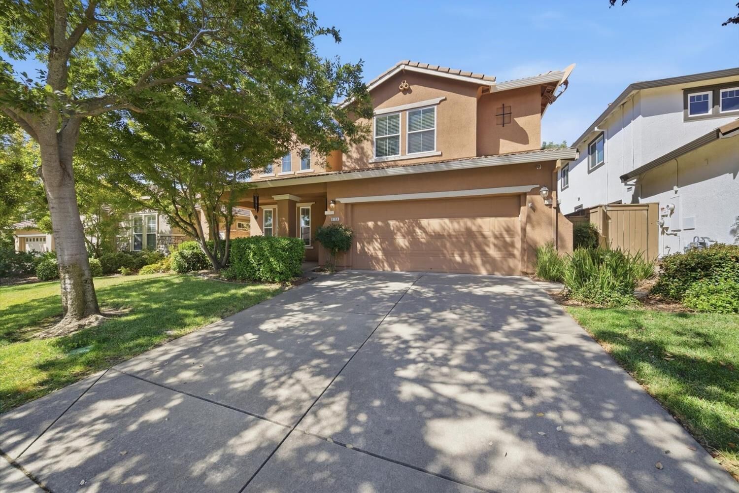Property Photo:  1196 Eschelman Court  CA 95630 