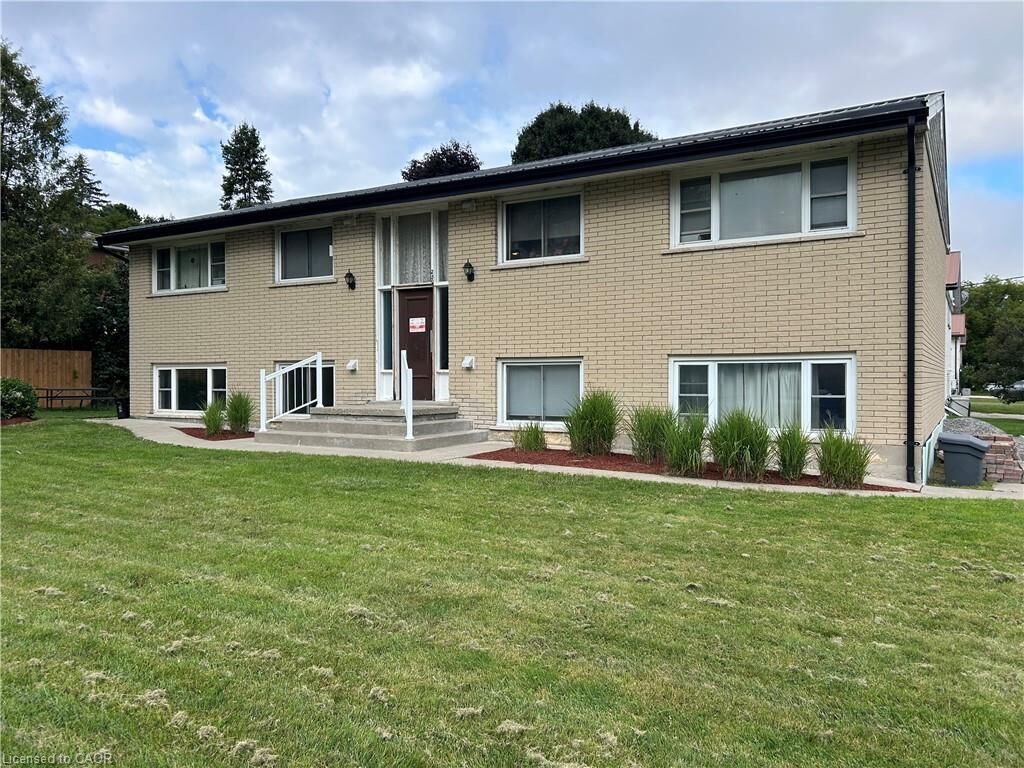 Property Photo:  250 Cedar Street 1  ON N3Y 2H9 