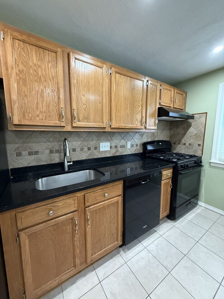 Property Photo: 270 Main St 26 MA 01864