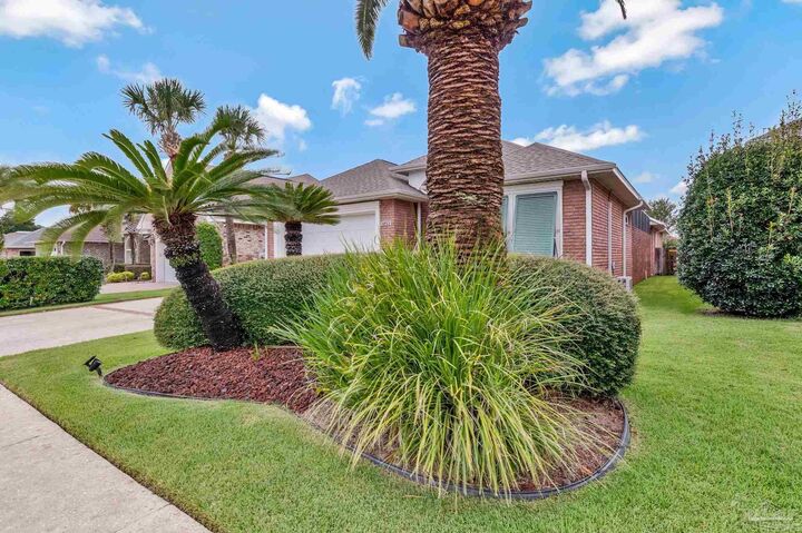 Property Photo:  1253 Autumn Breeze Cir  FL 32563 