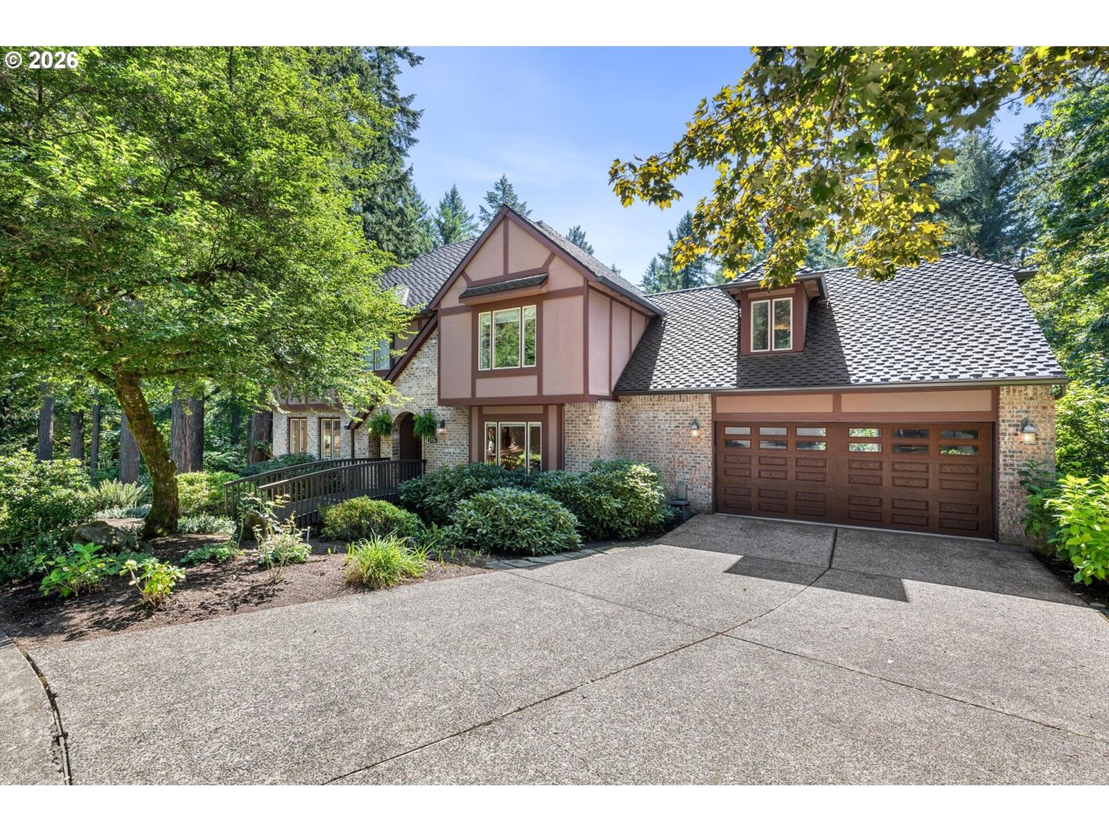 Property Photo:  2726 SW 28th Dr  OR 97219 