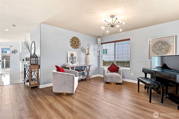Property Photo: 4121 S 331st Place WA 98023