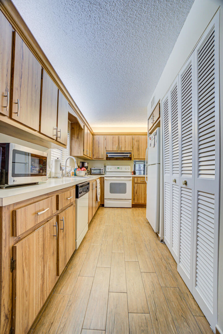 Property Photo: 5840 Sugar Palm Court A FL 33484