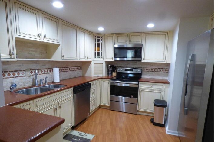 Property Photo: 2800 N Ocean Drive B-5C FL 33404