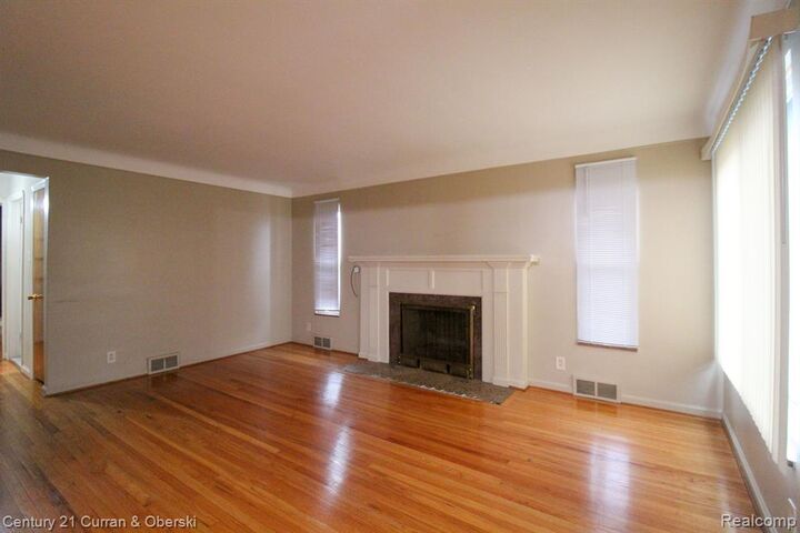 Property Photo: 7907 W Morrow Circle MI 48126
