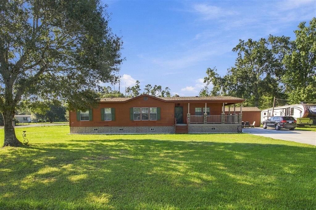 Property Photo:  133 Long Pine Drive  LA 70663 