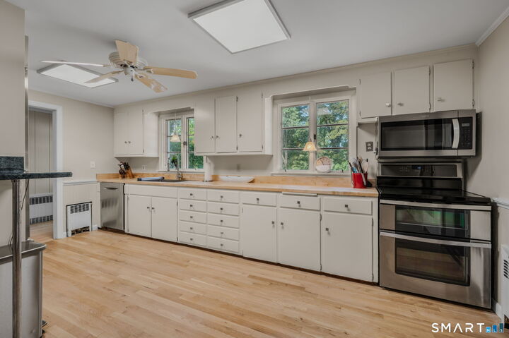 Property Photo:  24 Long Hill Road  CT 06417 