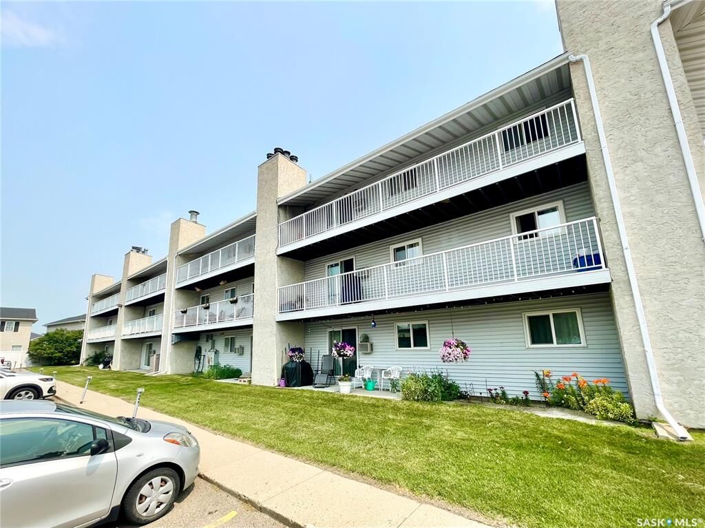 Property Photo:  2406 Heseltine Road 505  SK S4V 1N9 