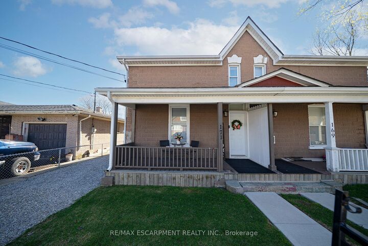 Property Photo:  171 Drummond Street  ON N3S 6A6 