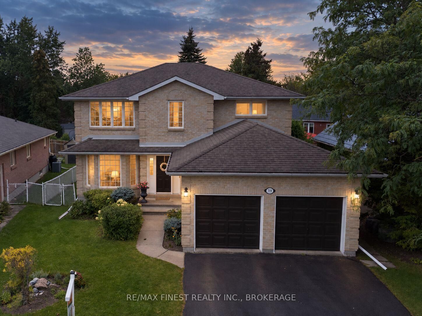 Property Photo: 719 Woodside Drive ON K7P 2R4