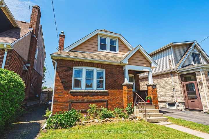 Property Photo:  255 Weir Street N  ON L8H 5G2 