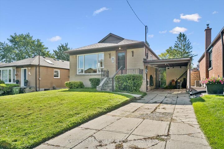 Property Photo:  25 Vankirk Road  ON M1P 1M8 