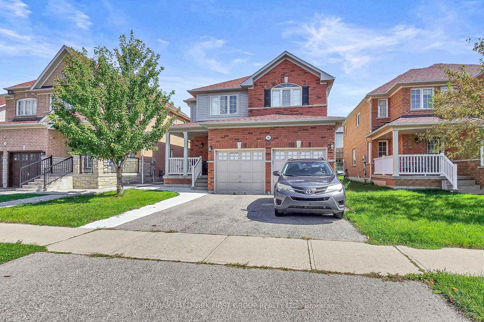 Property Photo:  791 Ormond Drive Bsmt  ON L1K 3B6 