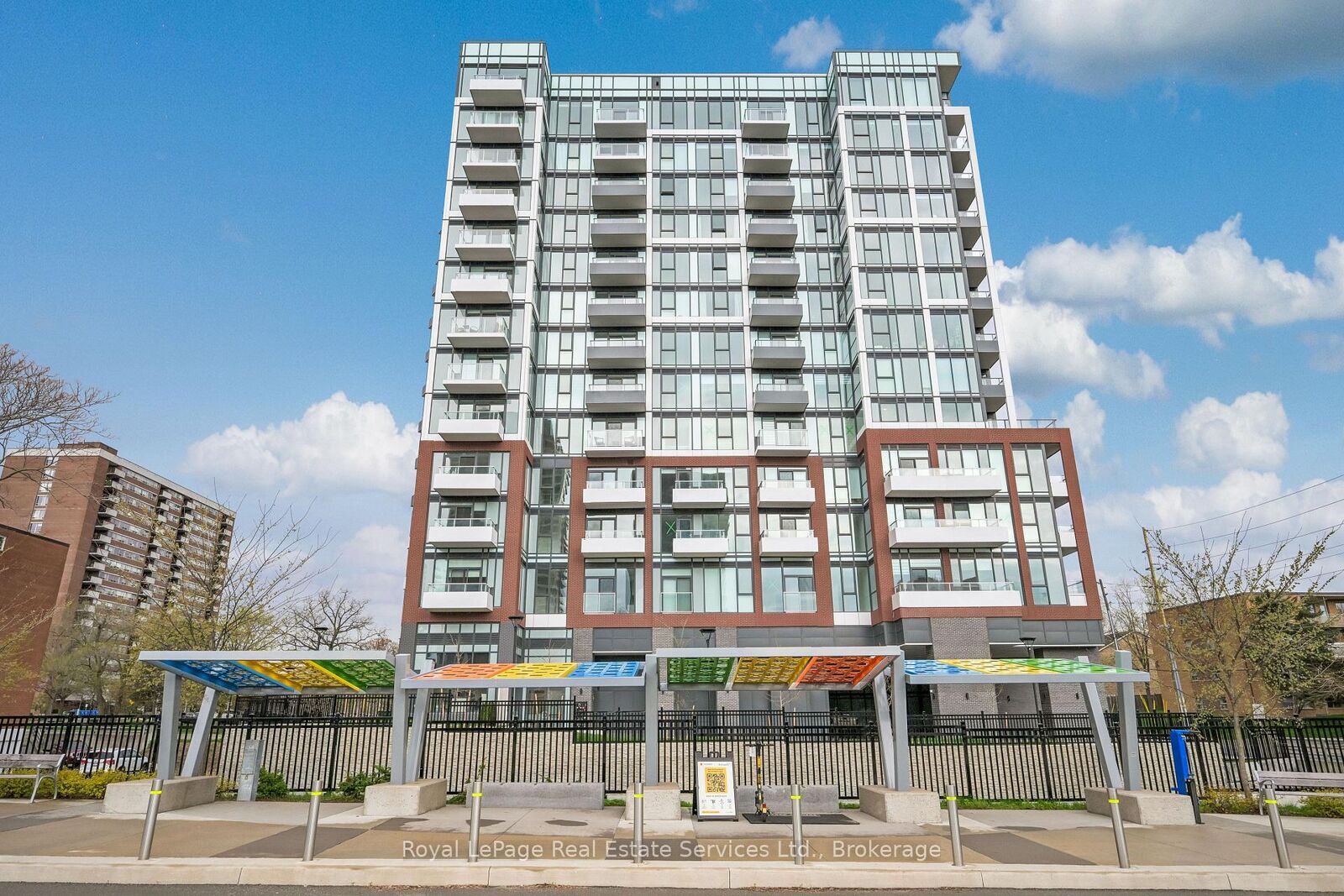 Property Photo:  2088 James Street 711  ON L7R 0H2 