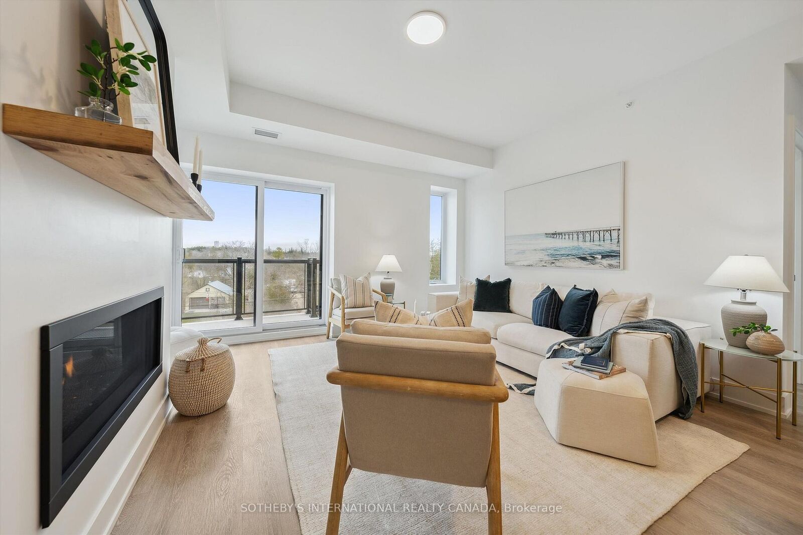 Property Photo:  19B West Street N 404  ON K0M 1N0 
