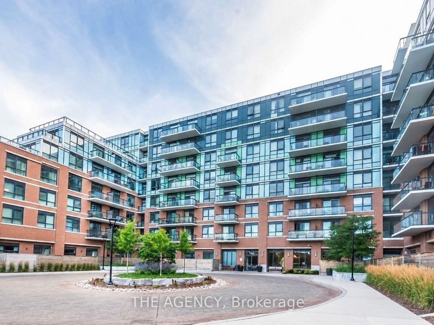 Property Photo:  11611 Yonge Street 226  ON L4E 3N8 