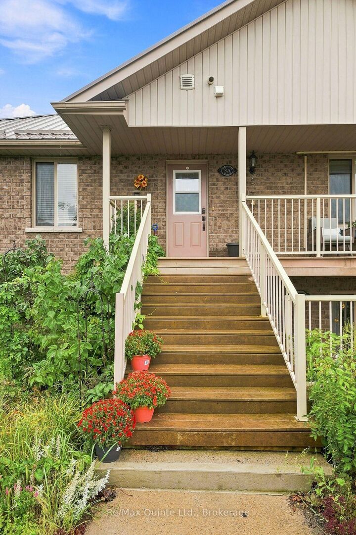 Property Photo:  37 Lakebreeze Court 3A  ON K0K 3L0 