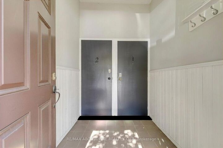 Property Photo:  100 Grant Avenue #2  ON L8N 2X7 