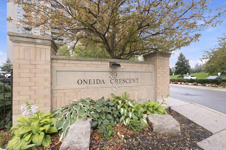 Property Photo:  39 Oneida Crescent 711  ON L4B 4T9 