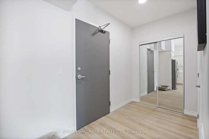 Property Photo:  70 Dean Avenue 302  ON L4N 0C2 