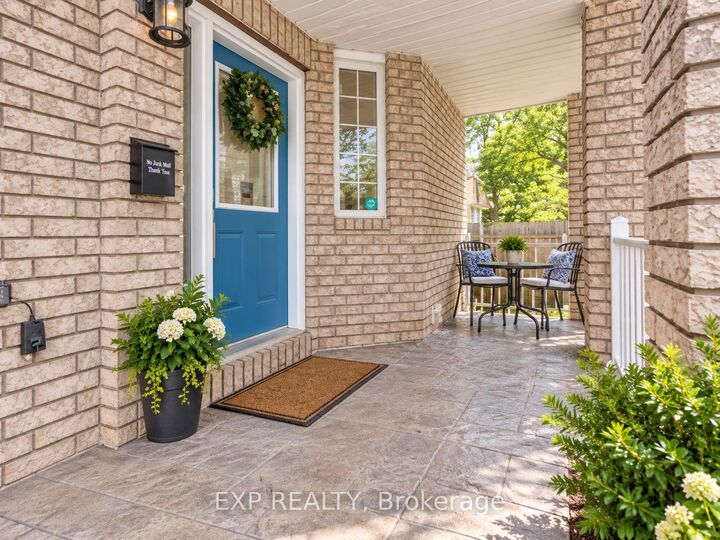 Property Photo:  203 Thornbury Crescent  ON K2G 6B9 