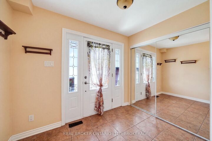 Property Photo:  30 High Street  ON K0C 1M0 