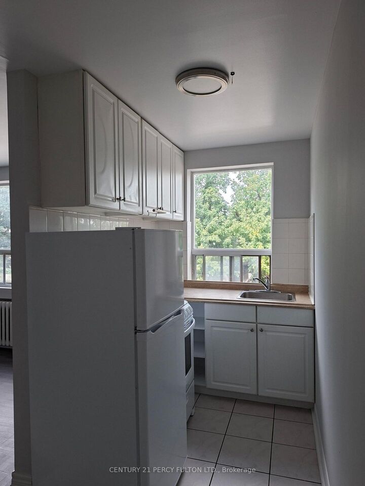 Property Photo:  2275 Weston Road 206  ON M9N 1Y3 
