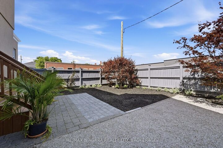 Property Photo: 8 Trafalgar Street ON L2R 3L7