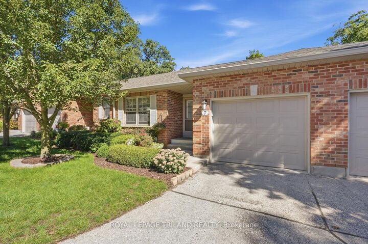 Property Photo:  1337 Commissioners Road W 7  ON N6K 4V2 