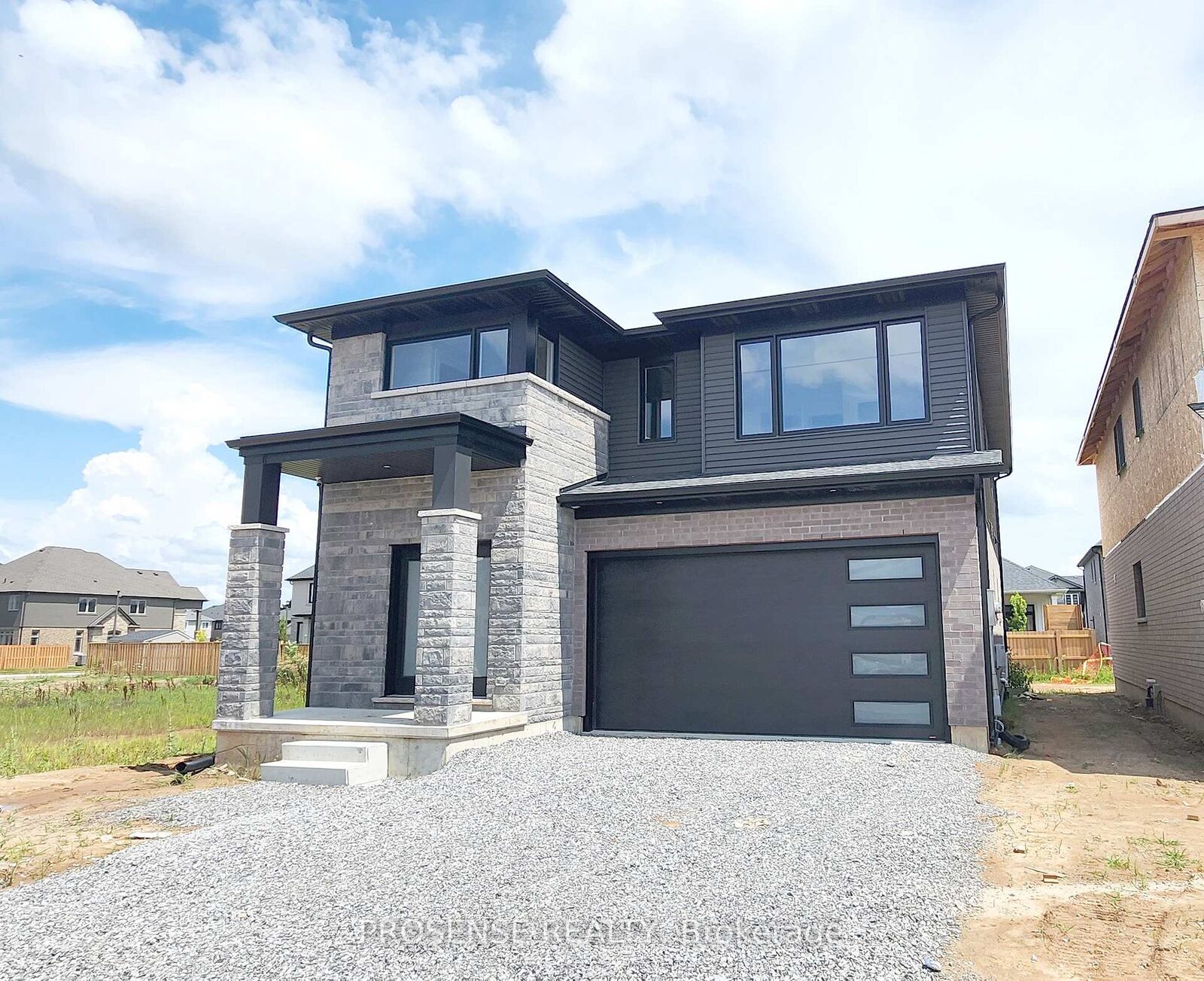 Property Photo:  15 Samuel Avenue  ON L0S 1E1 