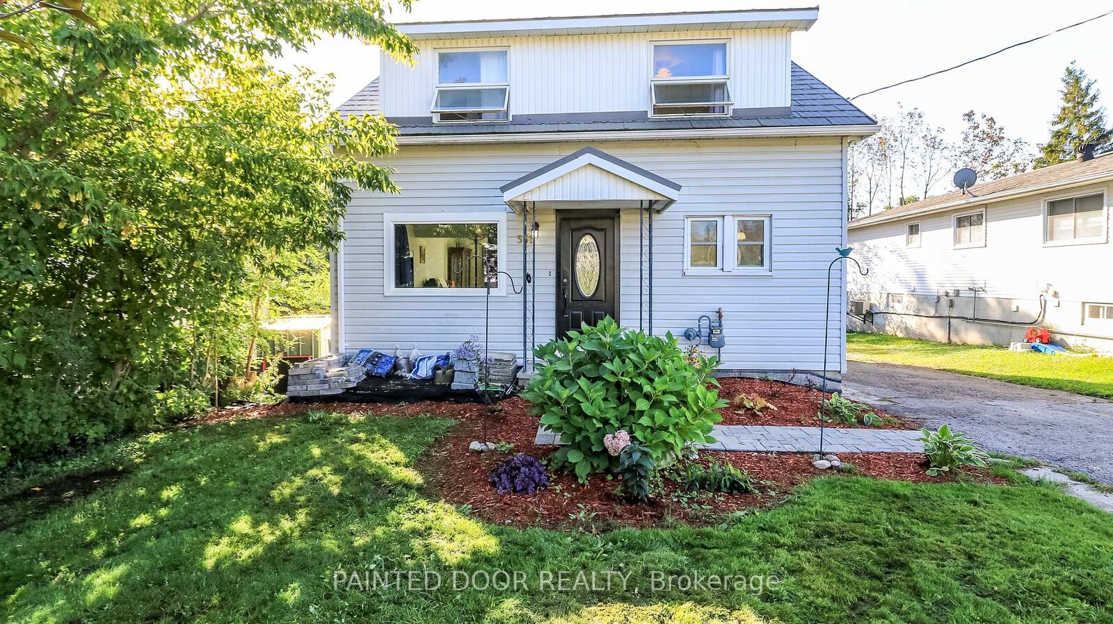 Property Photo:  331 Linwood Avenue  ON L3V 2W8 